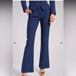 💙💙 Generation Love- Luca Crepe Pants- size 2 💙💙